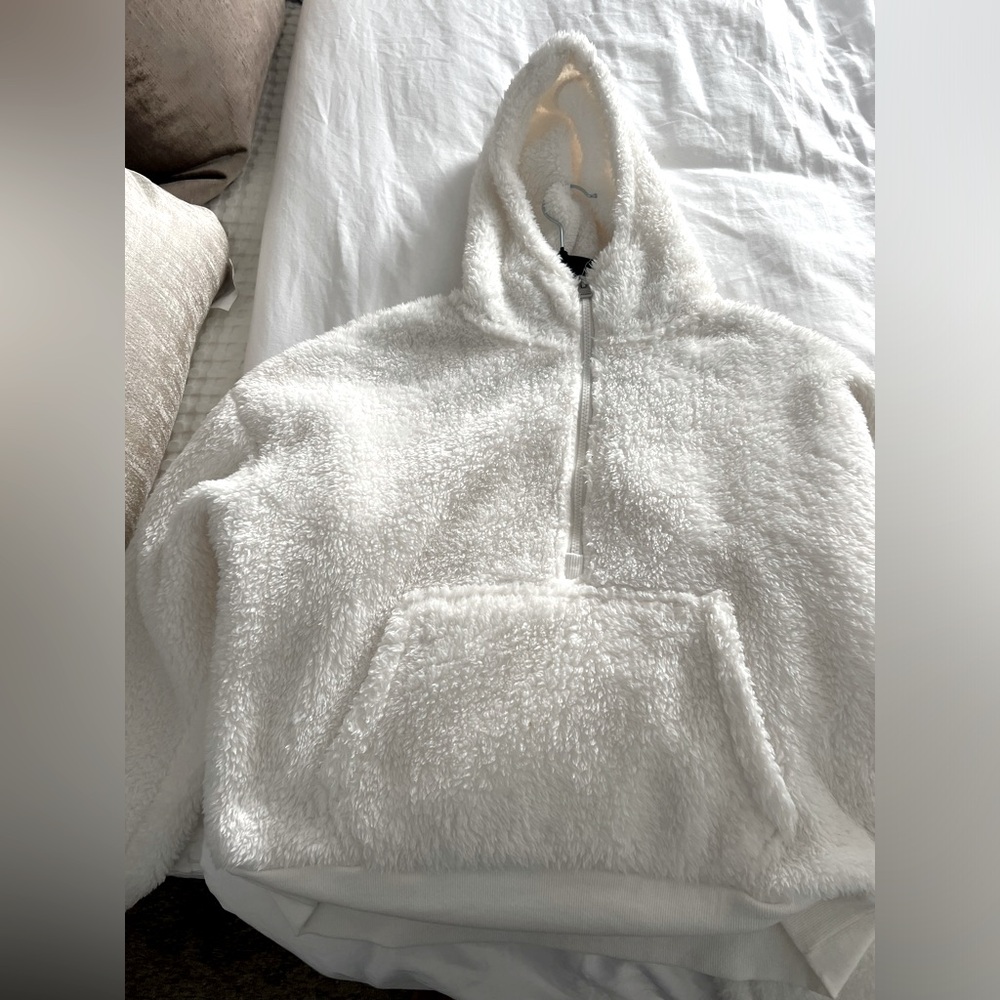 Large Calvin Klein fuzzy pull over sweater